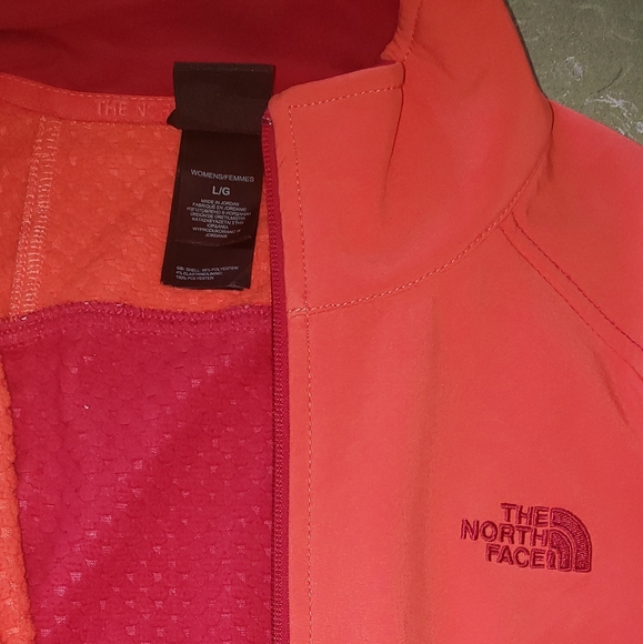 The North Face full zip-up women's jacket - Picture 4 of 8
